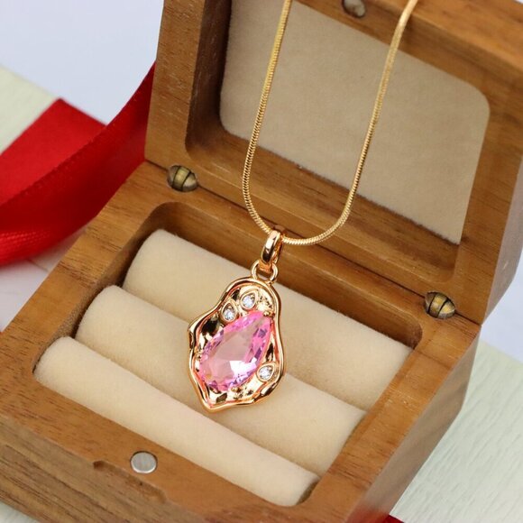 "Delicate Pink Teardrop Pendant in Gold Plated Artistic Frame, XPPT1730 - Picture 8 of 13